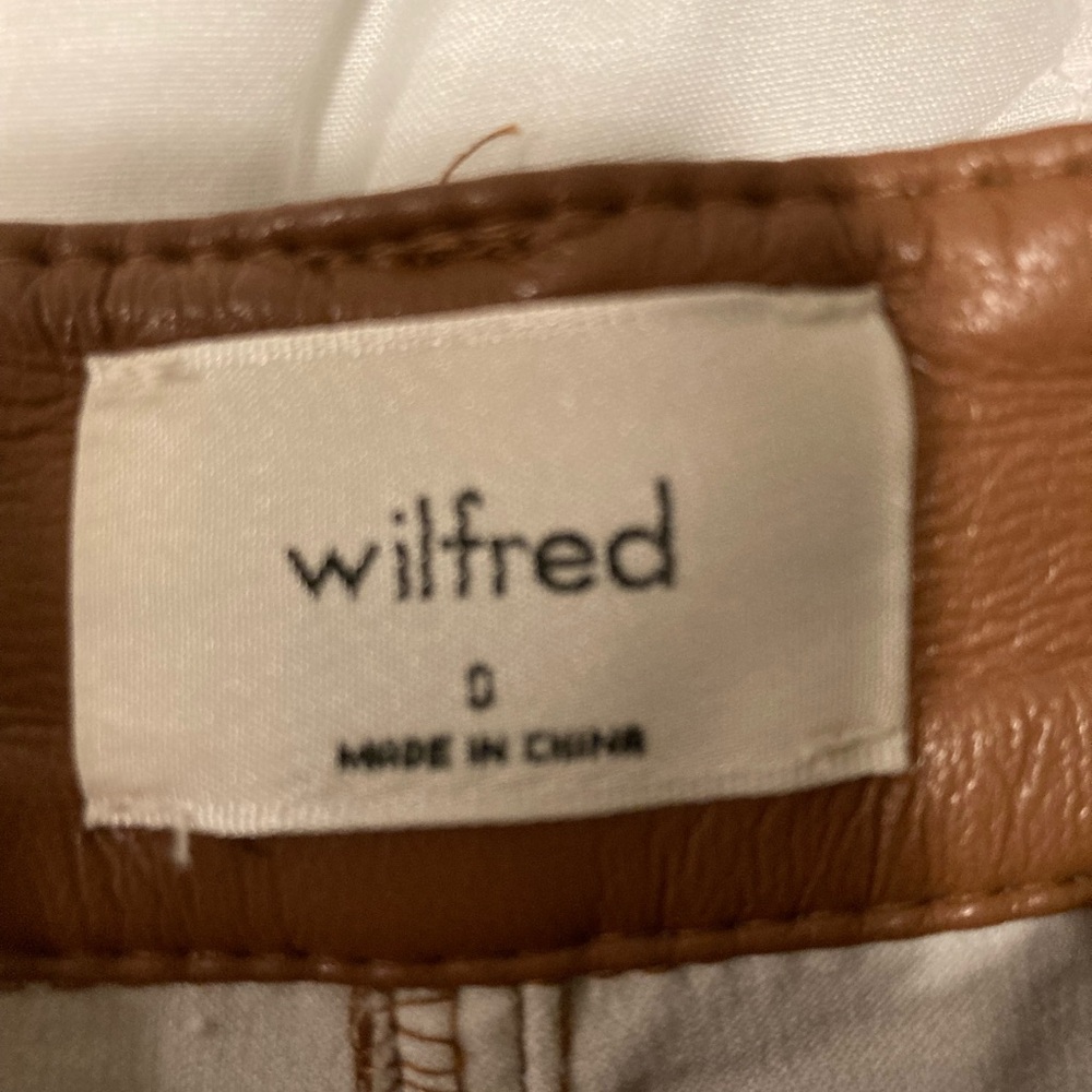 fall Aritzia Wilfred melina buttery soft vegan Leather pants - Picture 5 of 5